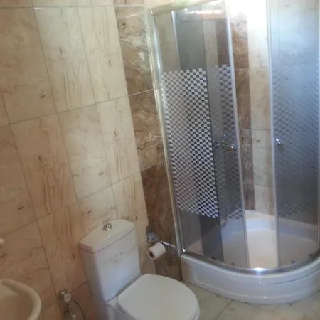 Naz Apartlari Apartamento Çıralı