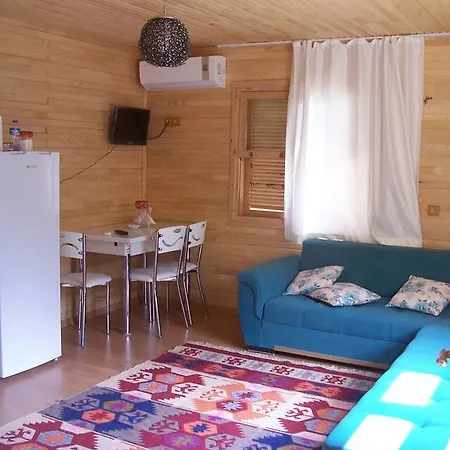 公寓 Naz Apartlari *