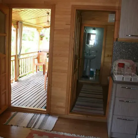 Naz Apartlari * Çıralı