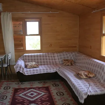 Naz Apartlari Çıralı