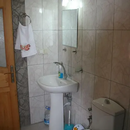 Naz Apartlari * Çıralı