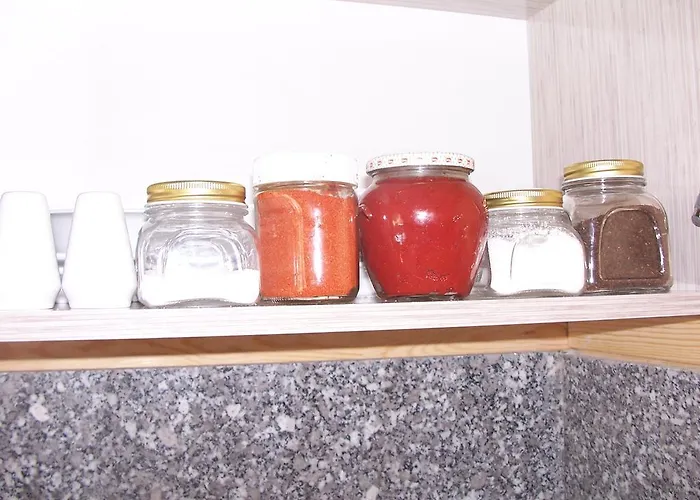 Naz Apartlari *